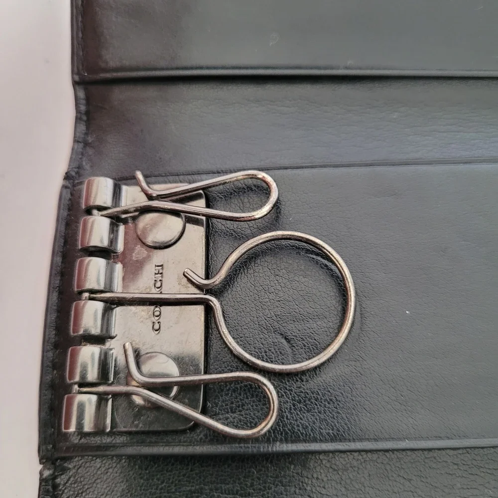 Coach Signature Monogram 4-Ring Key Case Charcoal Black Coated Canvas F64005